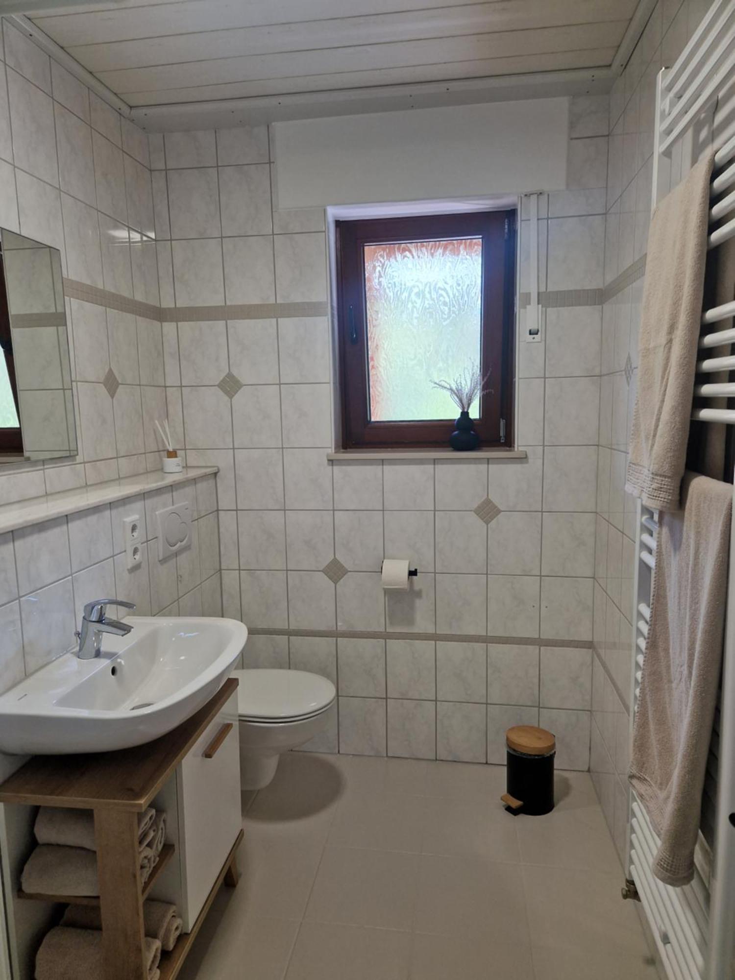 Haus Daut Fewo Mit Hallenbad Willingen  Ruang foto